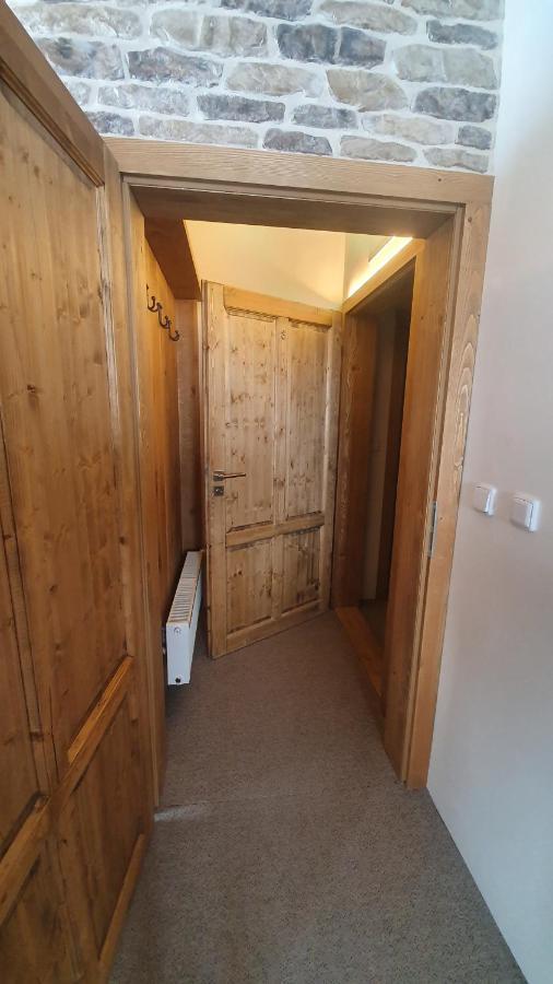 维克托尔卡小屋酒店 派克波特斯耐兹库 外观 照片