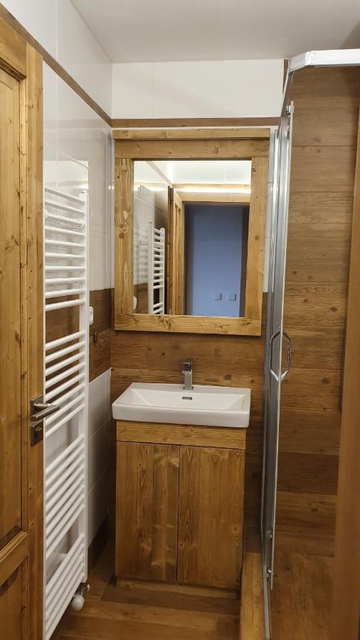 维克托尔卡小屋酒店 派克波特斯耐兹库 外观 照片