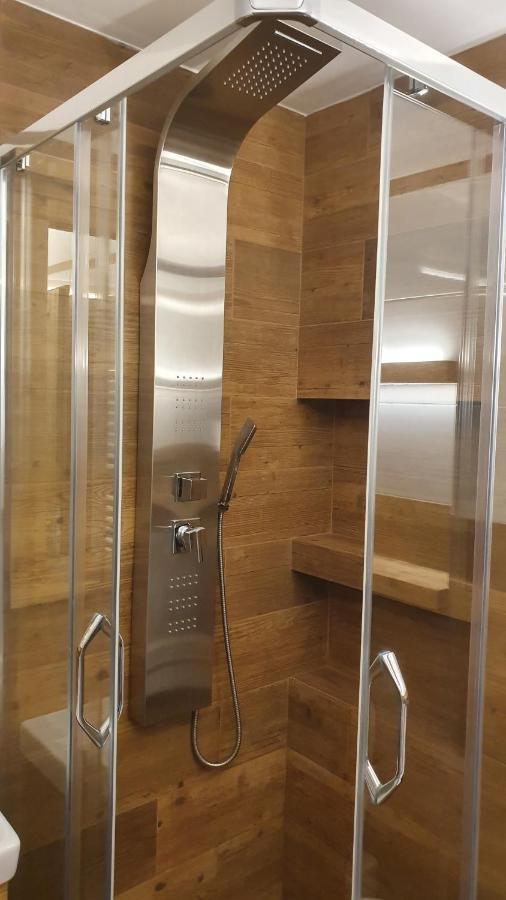 维克托尔卡小屋酒店 派克波特斯耐兹库 外观 照片