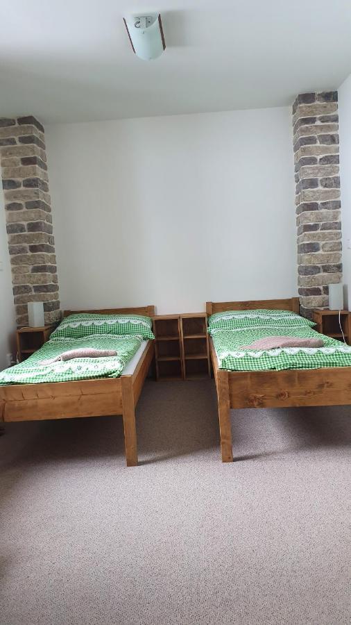 维克托尔卡小屋酒店 派克波特斯耐兹库 外观 照片